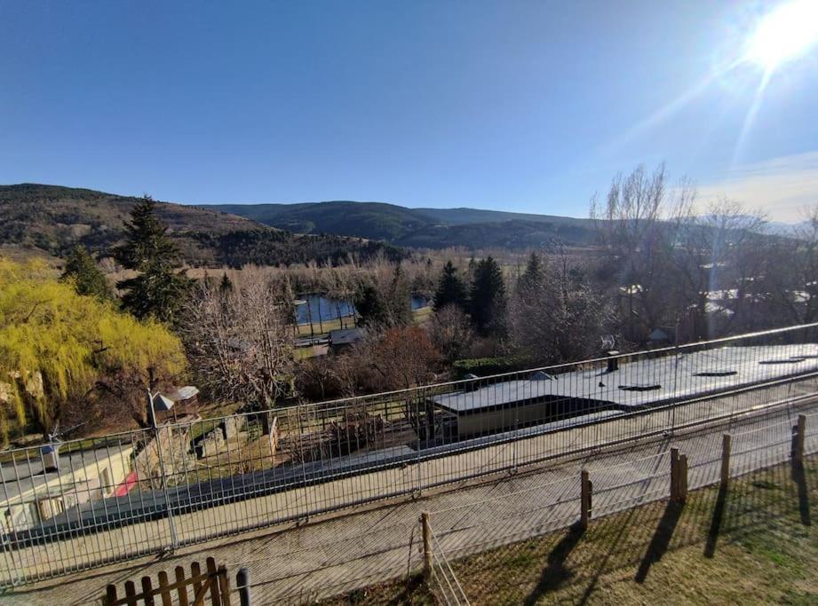 Ideal Parejas - Tranquilidad Y Naturaleza - Vistas Al Lago Osséja Esterno foto